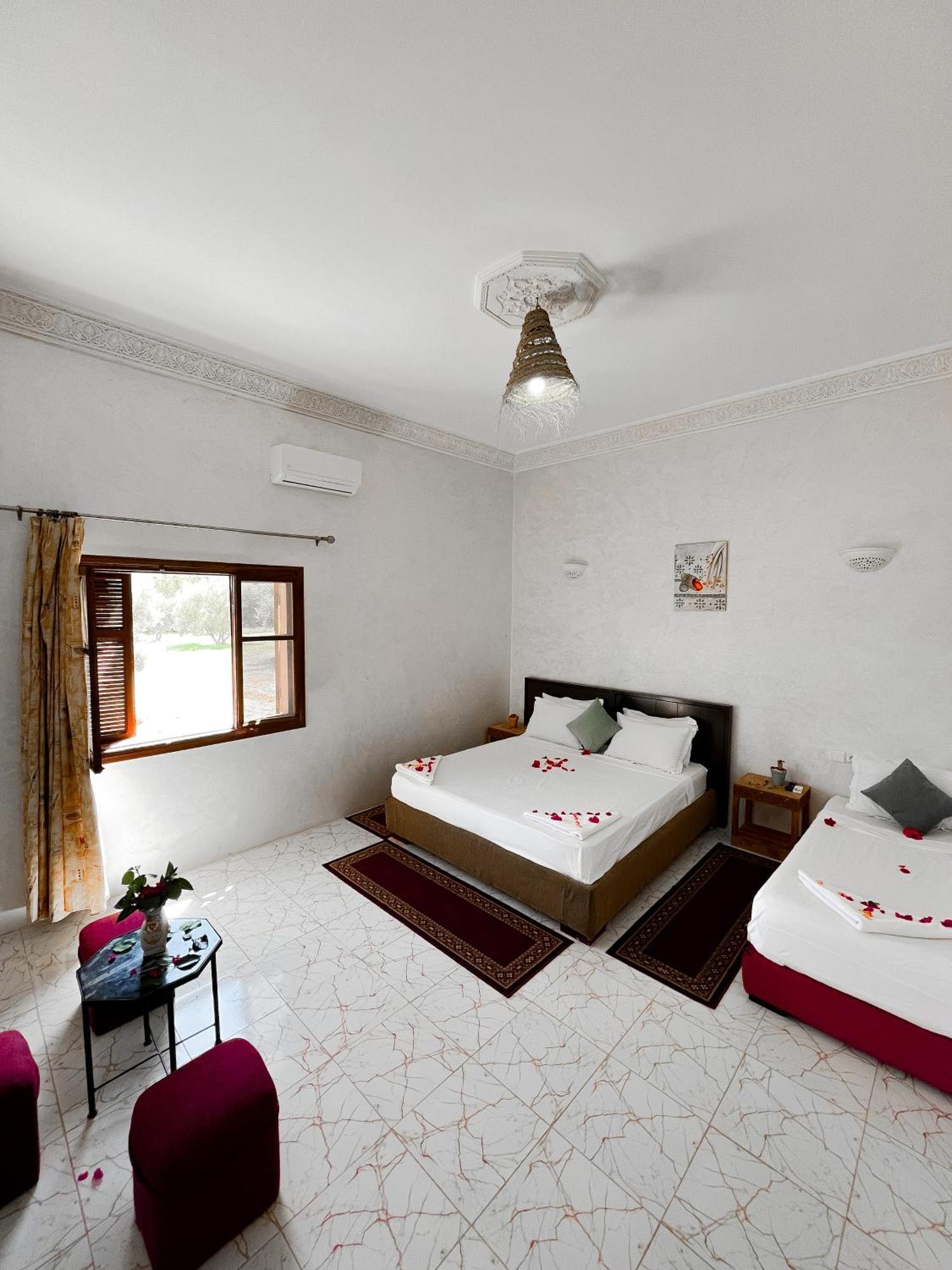 Guest House Qodwa Sidi Abdallah Ghiat Eksteriør bilde